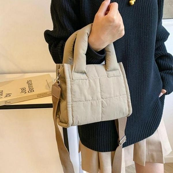 사각 미니 패딩 크로스백 토트 가방 여성 여자 작은 여성 여자 패딩가방 보조백 크로스백 작은 토트 토트