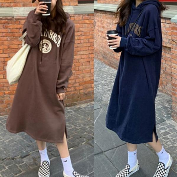 루즈핏 롱 기장감 트임 레터링 포인트 후드 원피스