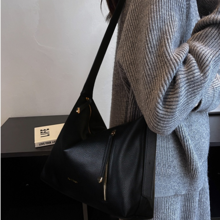 가벼운 여성 사선 지퍼 포켓 크로스백 소지품 수납 가방