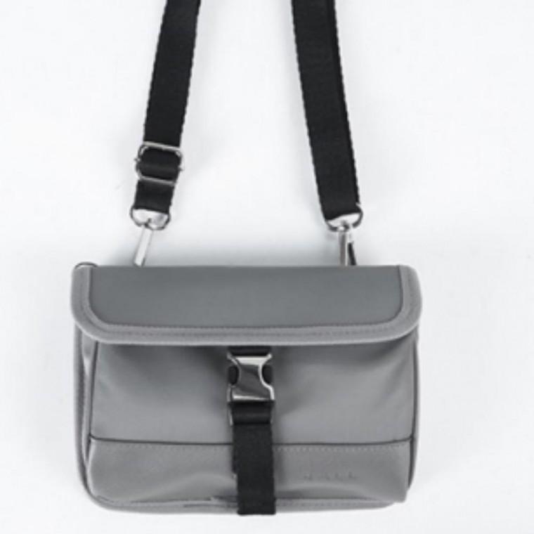 패션 가방 10대 메신저백 작은 데일리 핸드백 그레이