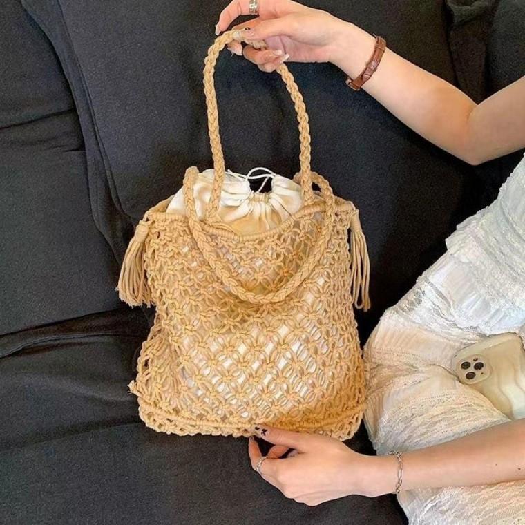 2컬러 태슬 포인트 여름 비치가방 네트짜임 숄더백