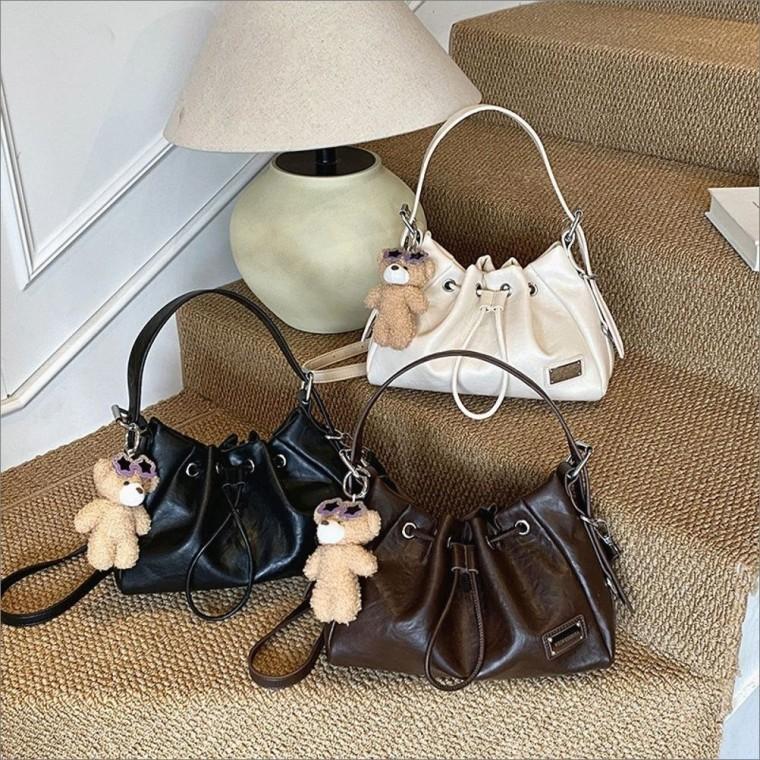 곰돌이 여자 데일리백 키링포함 레더크로스백 복조리 가방