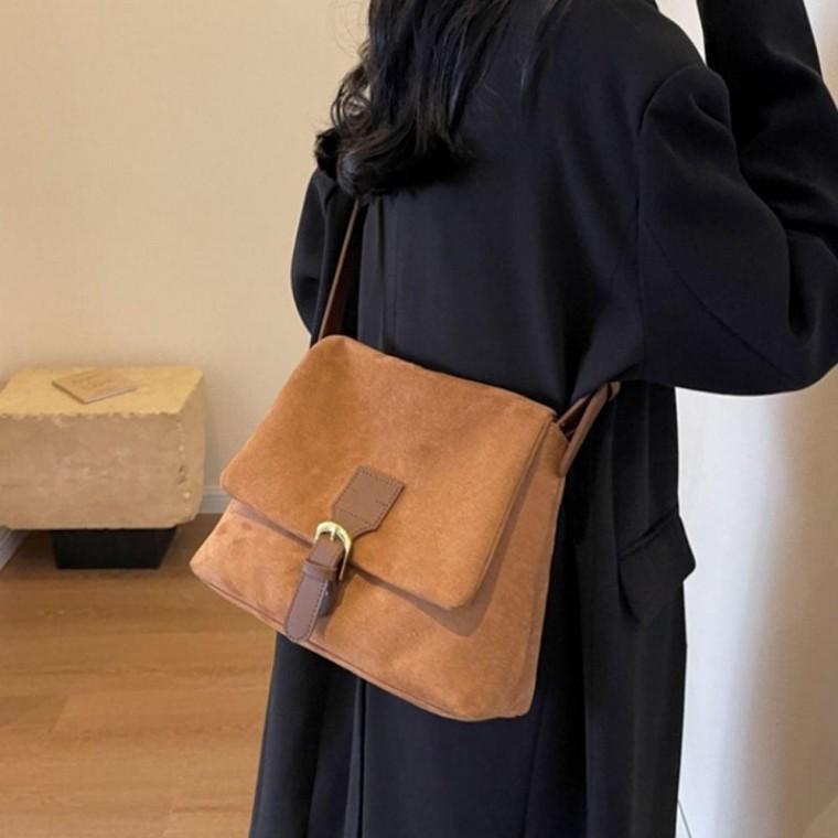 여성 3컬러 출근가방 버클 스트랩 스웨이드 크로스백