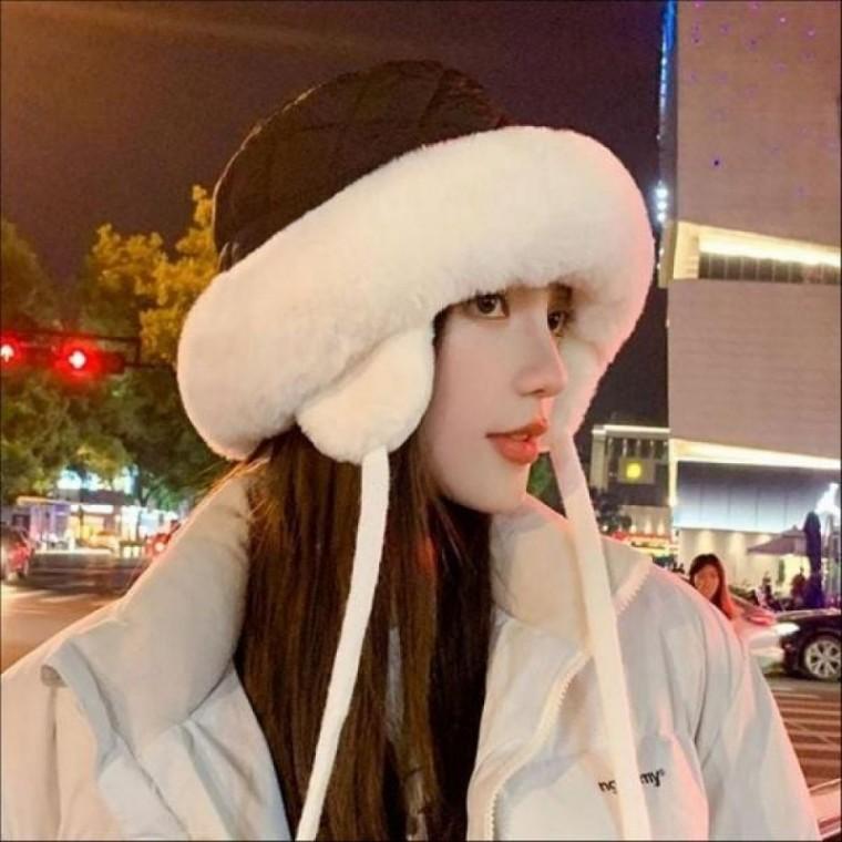 버킷햇 여성 겨울 벙거지 패딩모자 귀달이 퍼트리밍 턱끈