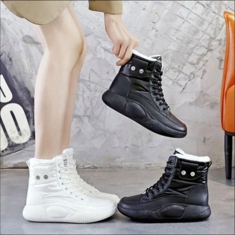 겨울 여성 부츠 하이탑운동화 방한 키높이 2색 털안감