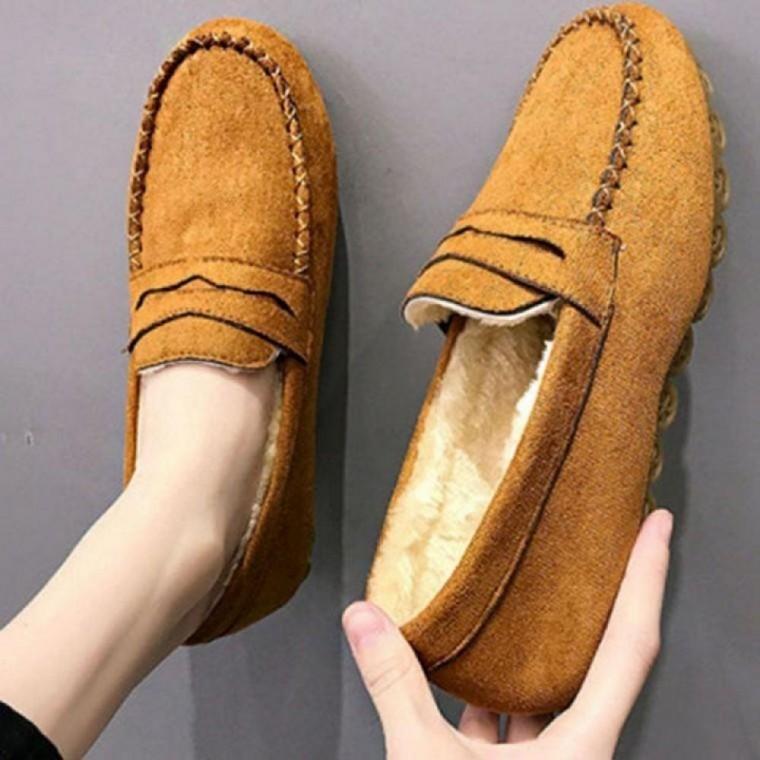 여성신발 안감 털 스웨이드 양털로퍼 털신 신발 따뜻한 패딩화 털모카신 겨울신발 여성용
