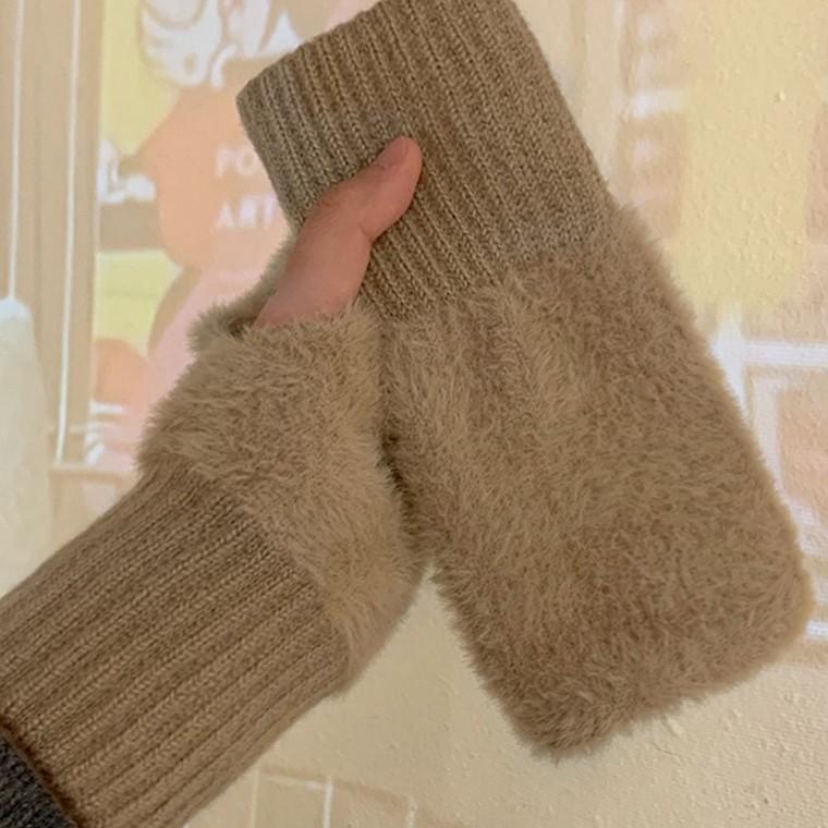 반 퍼 워머 장갑 손목 손 핸드 베이지 여성 겨울장갑 암워머 팔