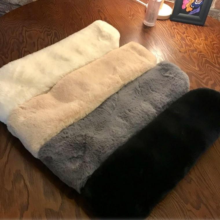 EA 겨울용 따뜻한 머플러 퍼소재 방한 액세서리