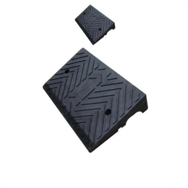 750 X 450 X 140 경사로에 사용하는 차량진입판 X 2개