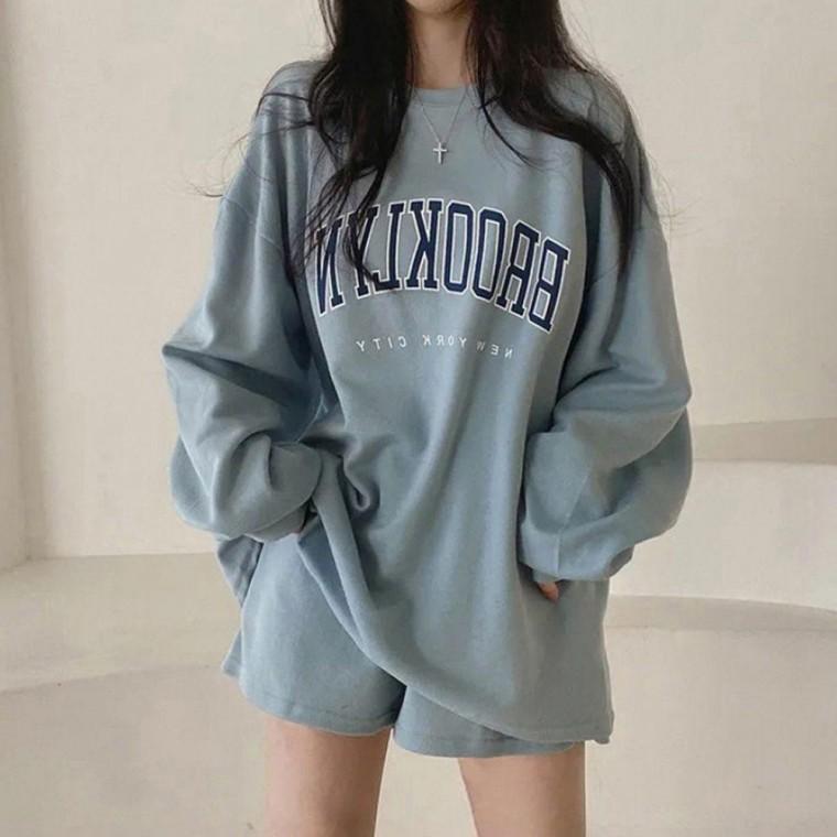 여성 라운드넥 레터링 포인트 오버핏 긴팔 티셔츠