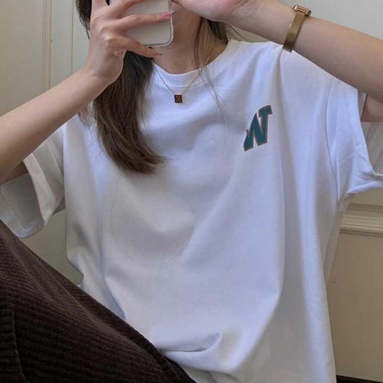 여자 집앞 외출 마트 산책 코디 오버핏 라운드 티셔츠