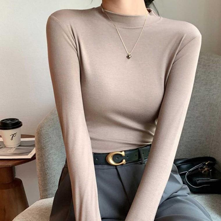 여자 직장인 출근 룩 반목 폴라 슬림 티셔츠 데일리