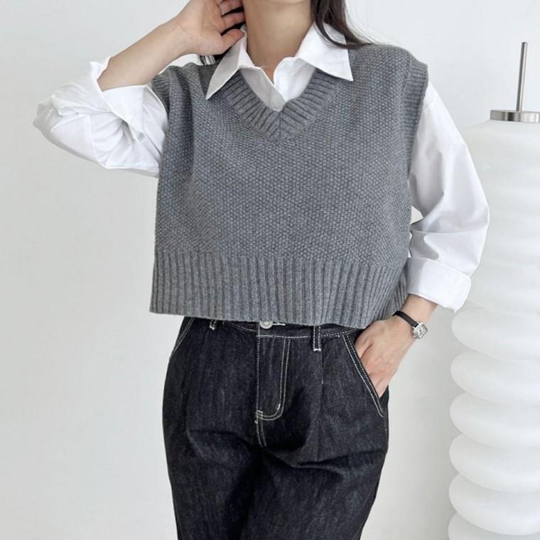 여성 2컬러 데일리 브이넥 크롭 니트조끼 니트베스트