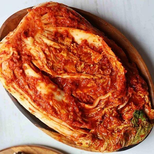 맛있게 매운 실비김치 2kg 배추 70% 맵기 포기김치