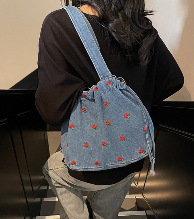 여성 가방 플라워 자수 데님 청 숄더백 2컬러 토트백