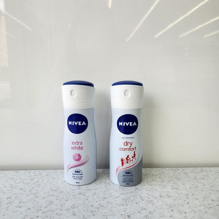 니베아 데오드란트스프레이 60ml 스트라화이트/드라이콤포트