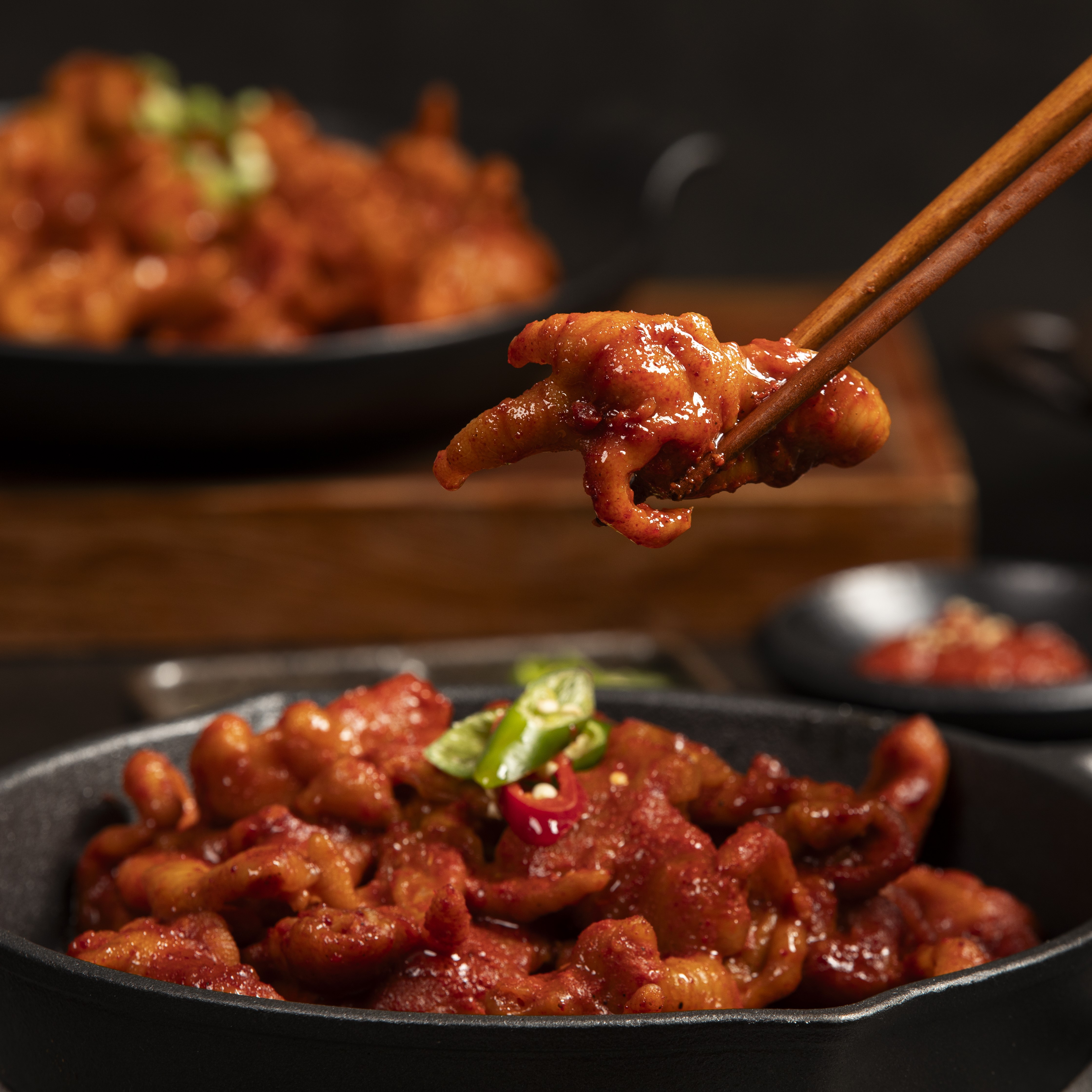 [1+1] 닭발장인 양념 무뼈닭발 2종(순한맛+매운맛)