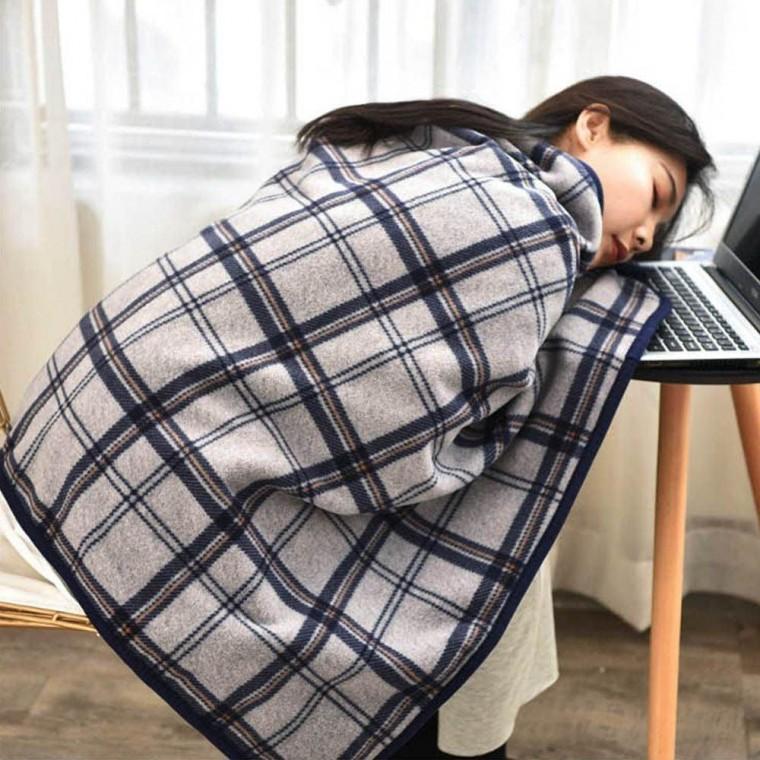 망토 무릎담요 캠핑 겨울 어깨 차량용 극세사 입는담요 사무실