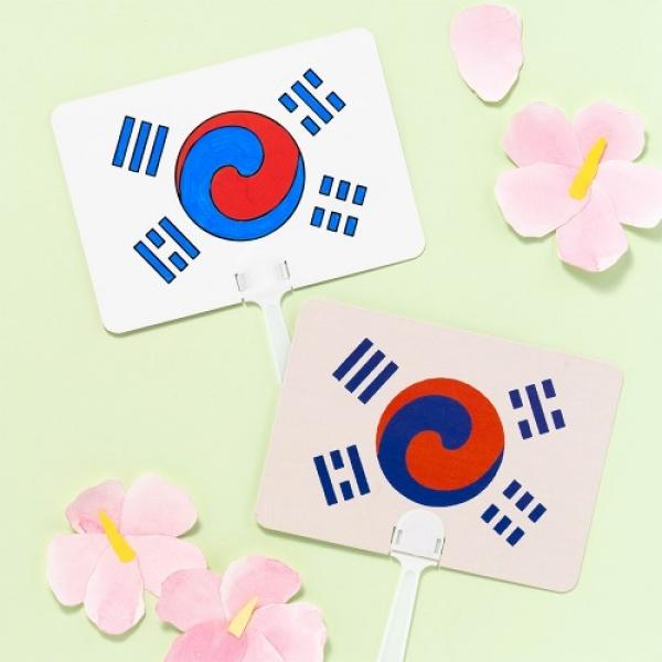 데니 태극기 부채