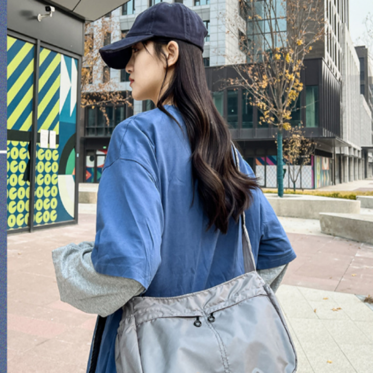 에어라이트 투포켓 크로스백 경량 숄더백 데일리 수납 가방
