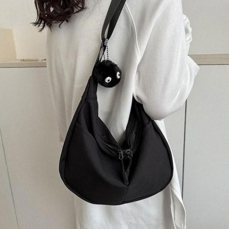 가방 경량 데일리 포켓 크로스백 일상