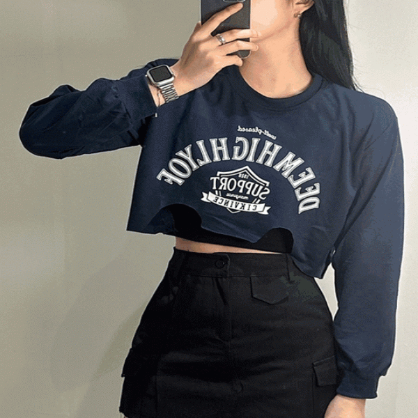 DEEM 밑단 컷팅 크롭 여자 맨투맨 긴팔 티 [3color 언발 절개 레터팅 프린팅 그래픽 루즈핏 오버핏 얇은]