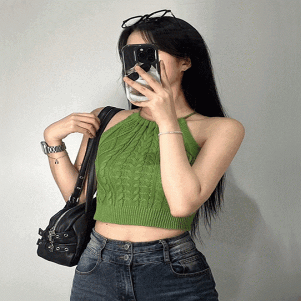여성 꽈배기 홀터넥 니트 끈 나시 티 3color 슬리브리스 크롭 여자 민소매 여름 비치웨어 휴양지 바캉스 룩
