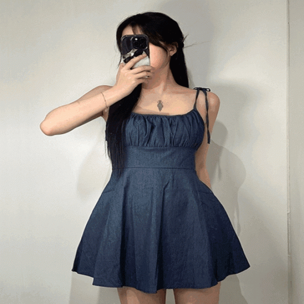 여성 데님 청 셔링 플레어 끈 나시 미니 원피스 [3color 레이어드 리본 끈나시 A라인 여자 블루 휴가 룩]