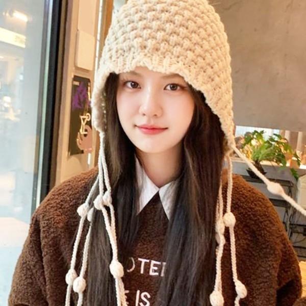 출렁끈 부드러운 니트 소재 겨울 모자 자연스럽게 흐르는 뜨게 데일리 패션 모자