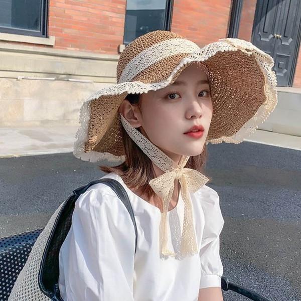 세련되고 여성스러운 레이스끈 가벼운 선쉐이드 밀짚 모자 밋밋하지 않은 포인트 코디