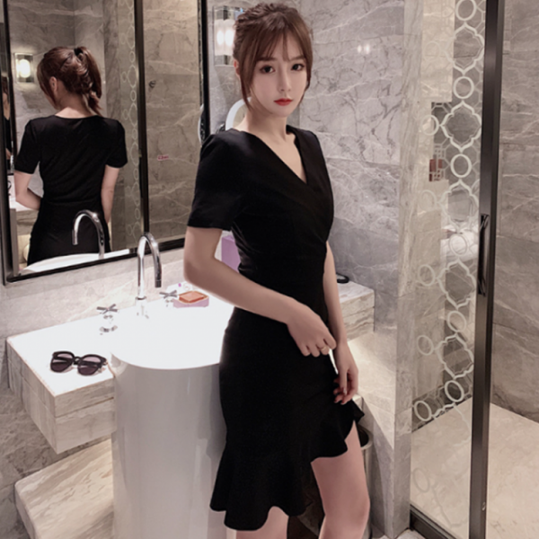 브이넥 프릴스커트 반팔 미니원피스 몸에착 핏 섹시한 옆트임 여성 하객룩 블랙 원피스