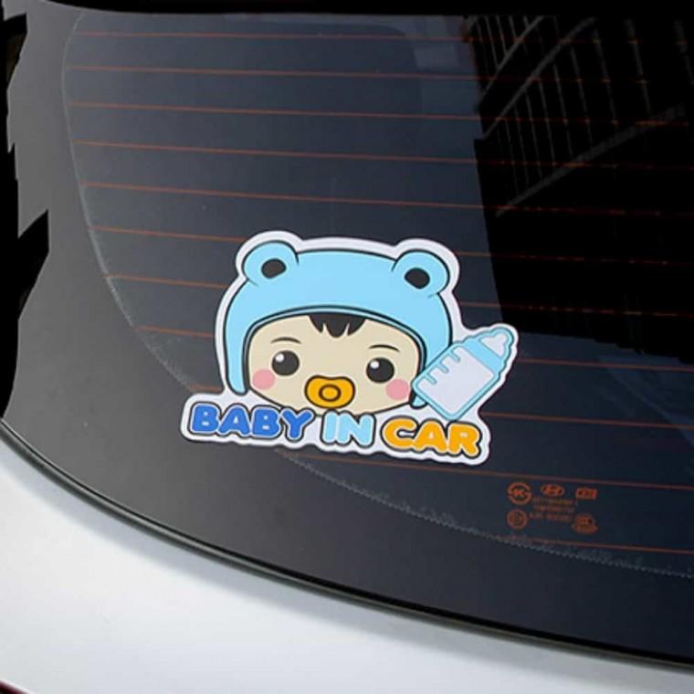 BABY IN CAR 남 칼라 글씨시트지 어린이보호차량스티커 차량용스티커 아이가타고있어요스티커 어린이차량