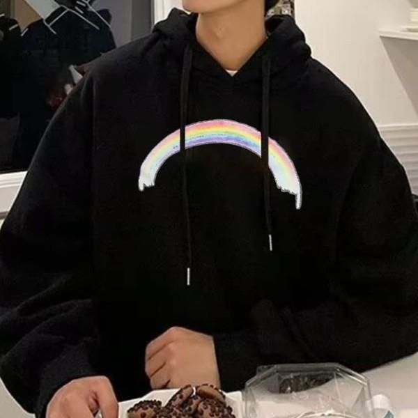 따뜻한 후드티 레인보우 프린팅 포인트 여유핏 디자인으로 편안하면서도 포근한 안감퍼 캐주얼 긴팔티