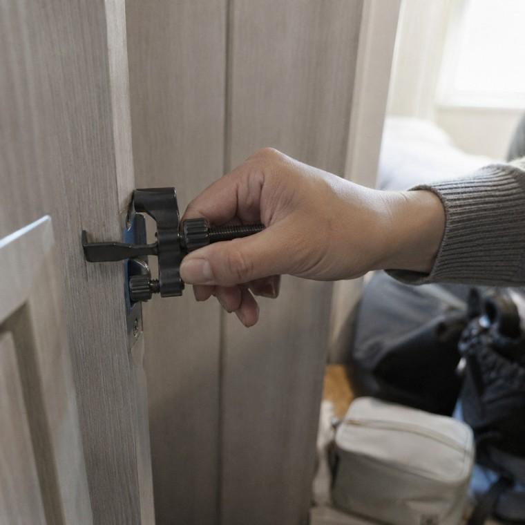 휴대용도어락 문잠금장치 호텔 에어비앤비 숙소 보안 이중잠금 간편설치