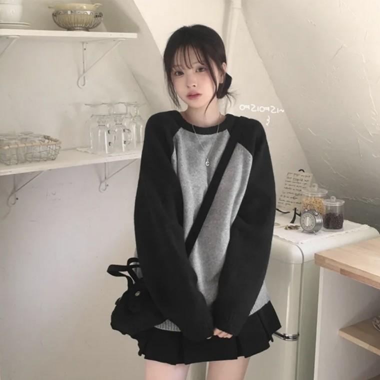 [쇼핑플렉스] 모노 래글런 배색 루즈핏 니트