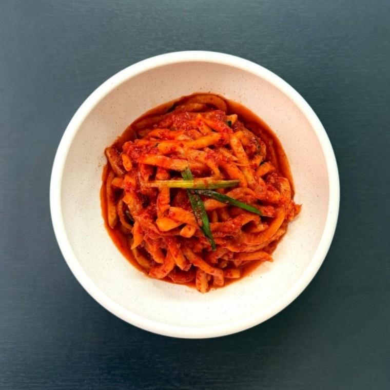 국내산 농산물로 만든 전라도 보쌈무채김치 1kg
