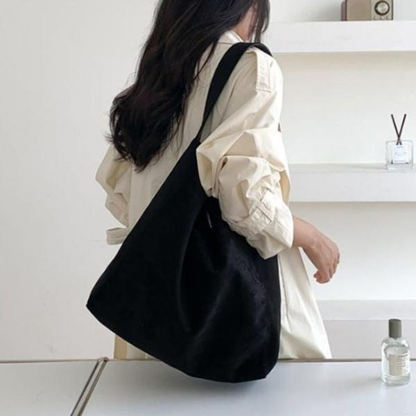 내추럴 호보 숄더백 배색핸들 수납좋은 데일리 여성 가방