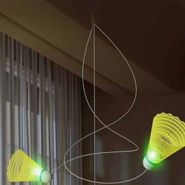 실내 배드민턴 리턴콕 혼자배드민턴 배드민턴리턴볼 발광셔틀콕