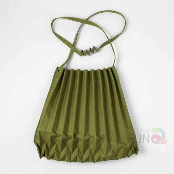 플 크로스백 올리브 가벼운가방 천가방 숄더크로스백 아코디언백 주름가방