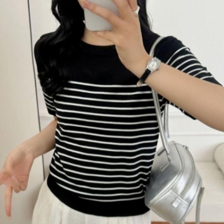여성 단정한 스트라이프 골지 니트 반팔티 1P 바디핏 꾸안꾸 여름 니트티