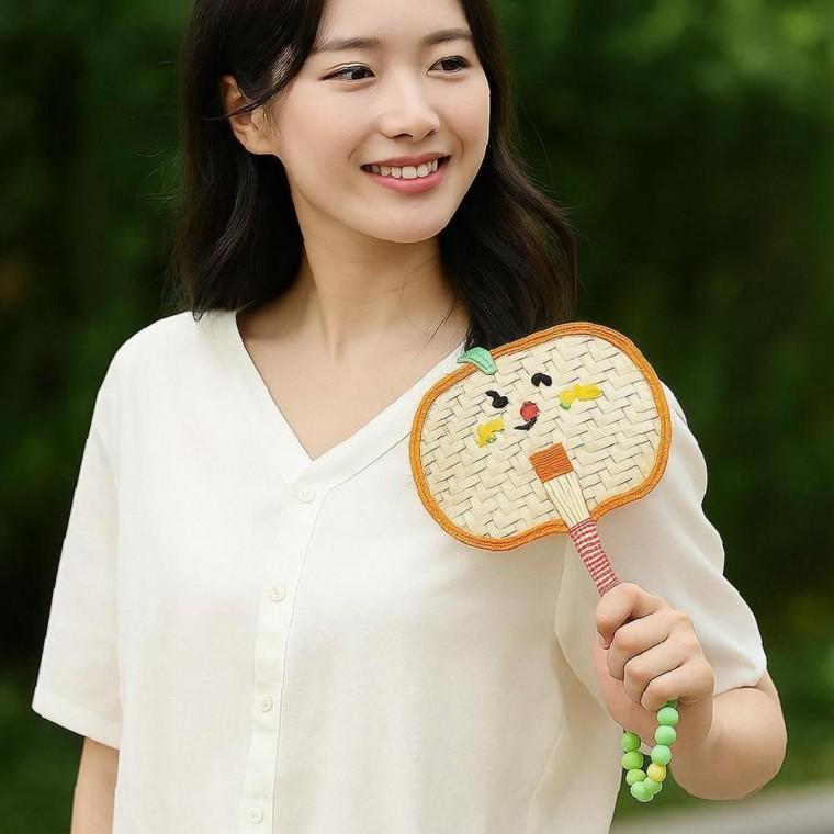 야생초 호박 깔끔한 부채 핸드메이드 표정 손부채 모양 수공예