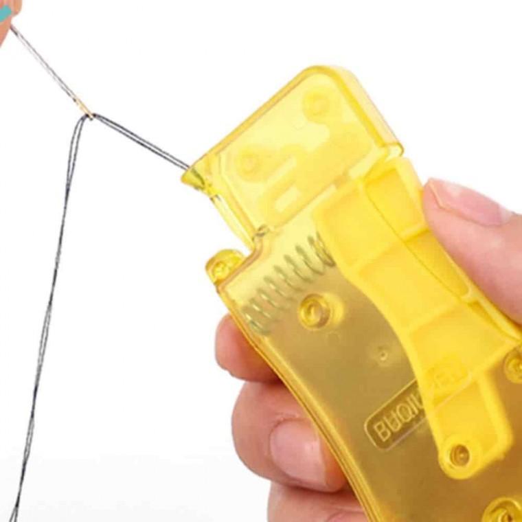 자동 실 끼우개 바느질실끼우개 바늘실끼우기도구 바느질용품 실끼우개 바느질도구