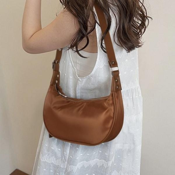 페미닌 호보백 모던 빈티지 여성 숄더