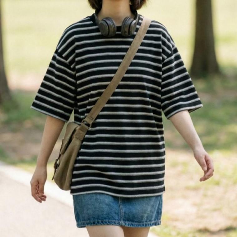 남녀공용 단가라 스트라이프 5부 반팔 오버핏 티셔츠