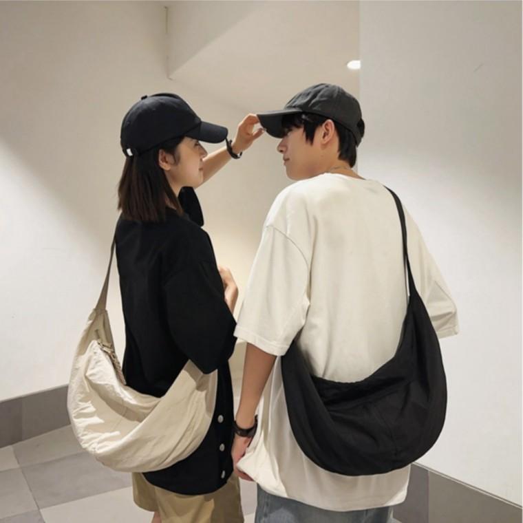 커플 반달 숄더백 남녀공용 데일리 나일론 크로스백