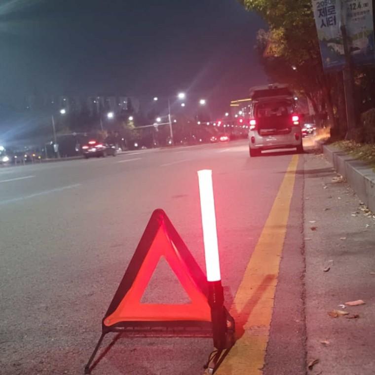 경광봉 차량통제 주차안내봉