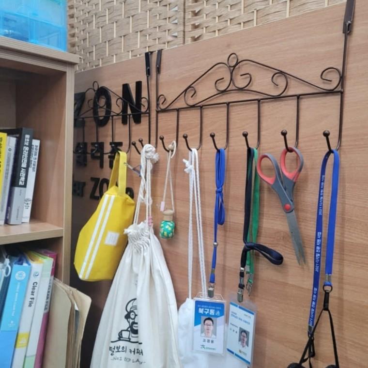 7구 도어행거 브라운 좁은공간옷걸이 문에거는옷걸이