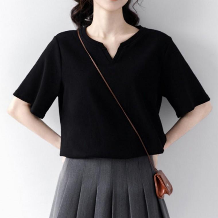 여성 여름 블랙브이넥 깔끔한 반팔티셔츠 예쁜 반팔 티 심플룩 베이직 기본템 슬림핏 이너