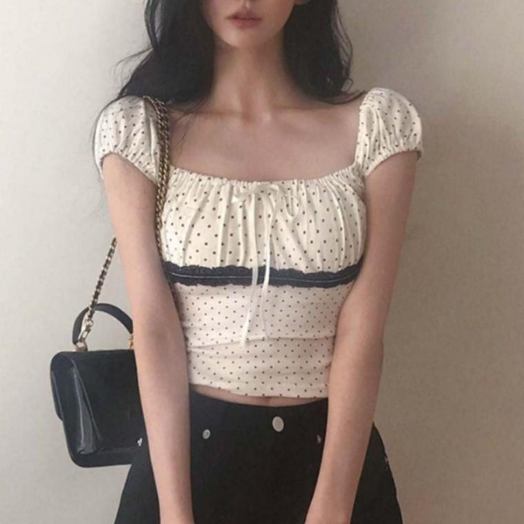 여성 도트 반팔티 크롭 슬림핏 여름 데일리 티셔츠