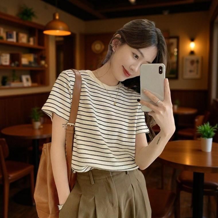 여자 루즈핏 스트라이프 반팔티 단가라 라운드넥 티셔츠